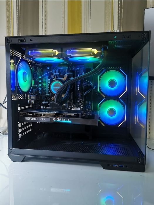Unități PC Gaming pe comanda
