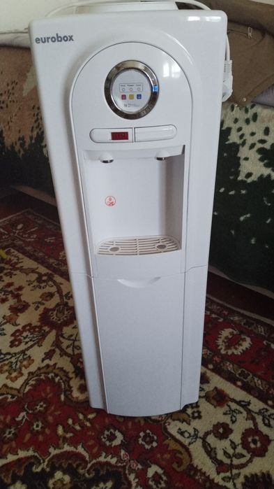 Диспенсер для воды