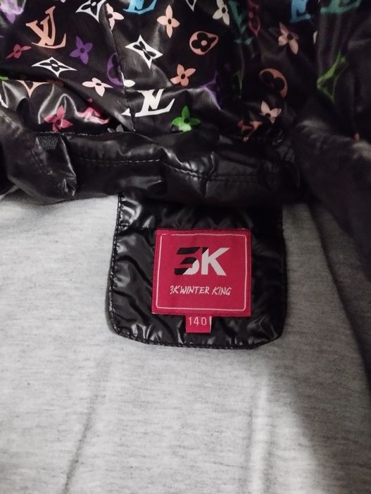 Куртка детская состояние отличное!