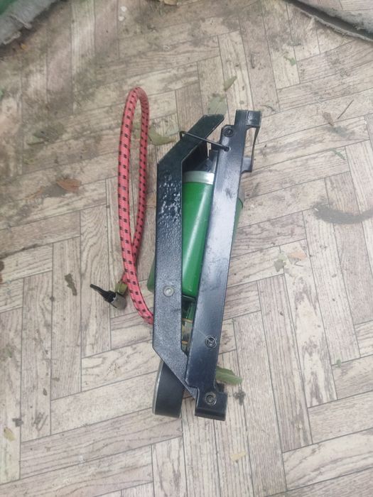 Продам ножной насос