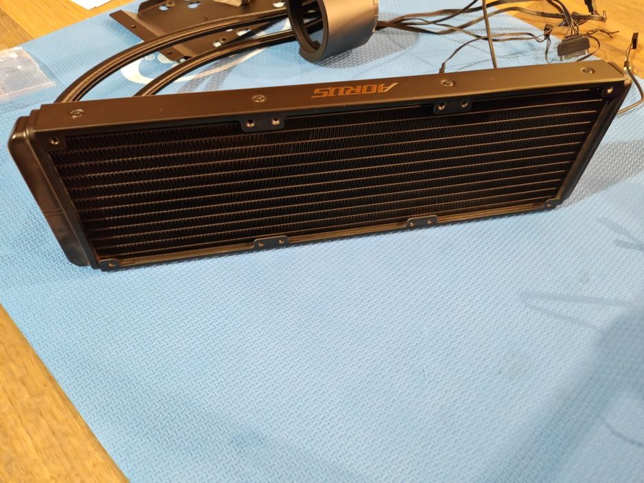 Cooler procesor AORUS LIQUID COOLER 360, compatibil AMD/Intel