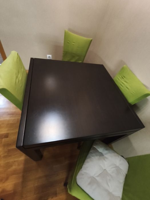 Комплект разтегателна  маса с 6 стола