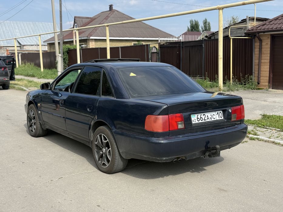 Продам Ауди А6 С4