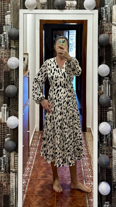 Рокля H&M с прихлупване