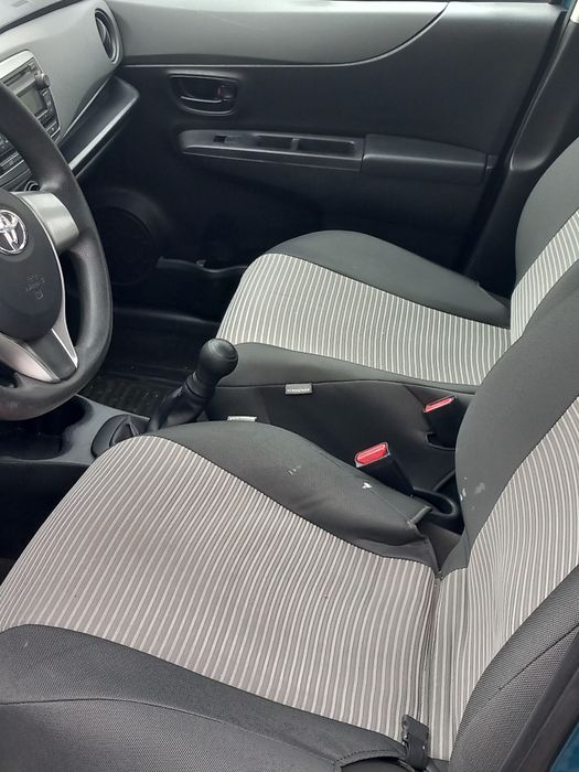 Vând  Toyota Yaris ,în Câmpulung Moldovenesc