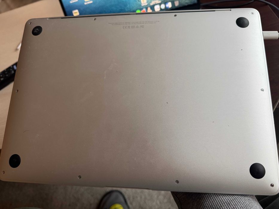 Macbook Air 2018 13-inch / Макбуук Еър 2018 + подарък