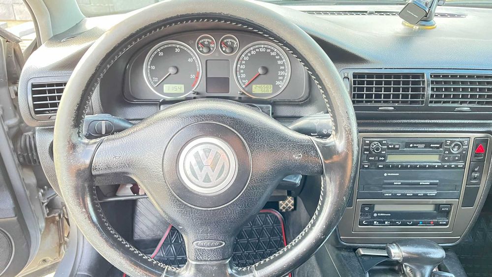 Vând Volkswagen Passat 1.9tdi