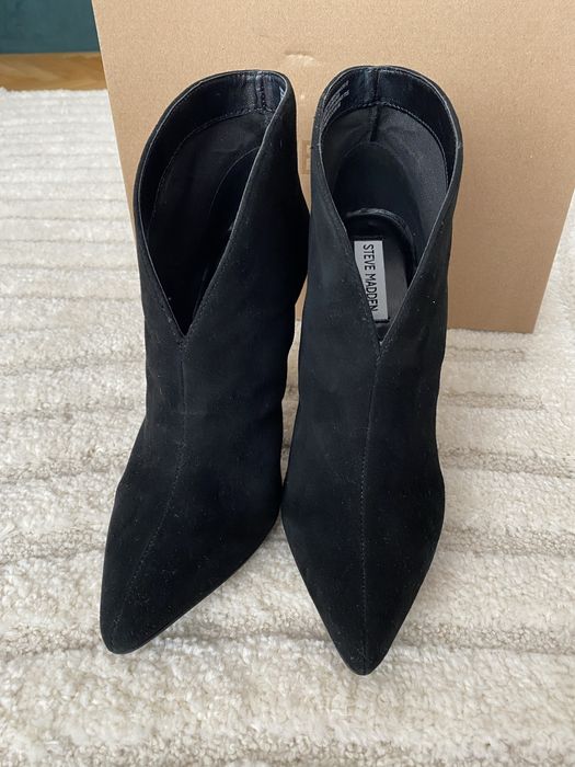 Botine din piele intoarsa