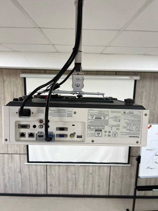 Проектор Panasonic PT-VMZ50 (WUXGA)