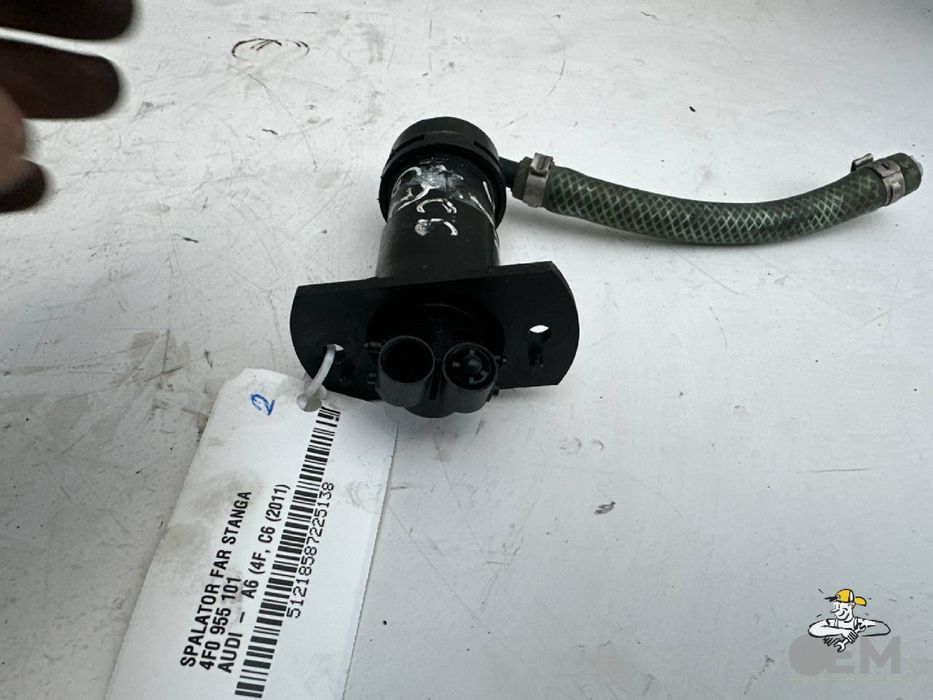 Spalator far stanga Audi A6 (4f) 2011 4F0955101