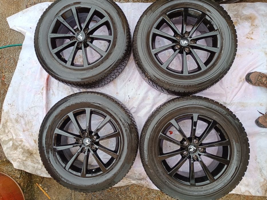 Jante R17 potrivite pentru Ford, Volvo, cu anvelope de iarna 235 60 17