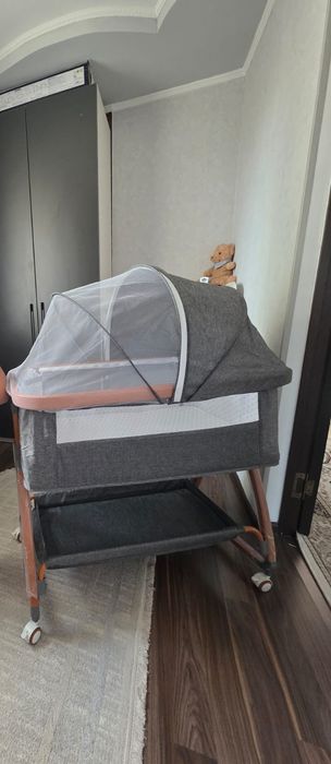 Продам манеж  и коляску