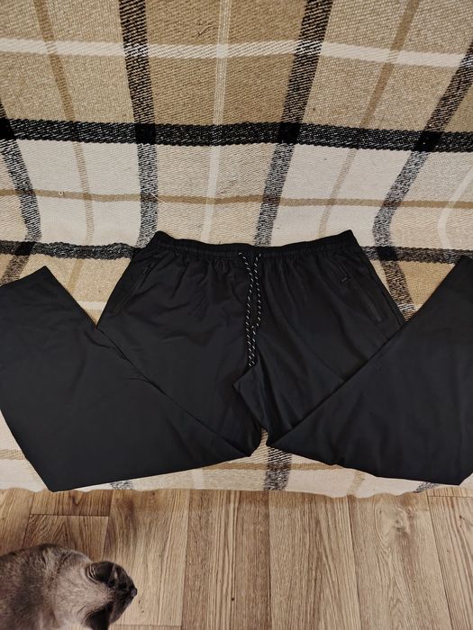 Продам новое мужское трико большого размера.