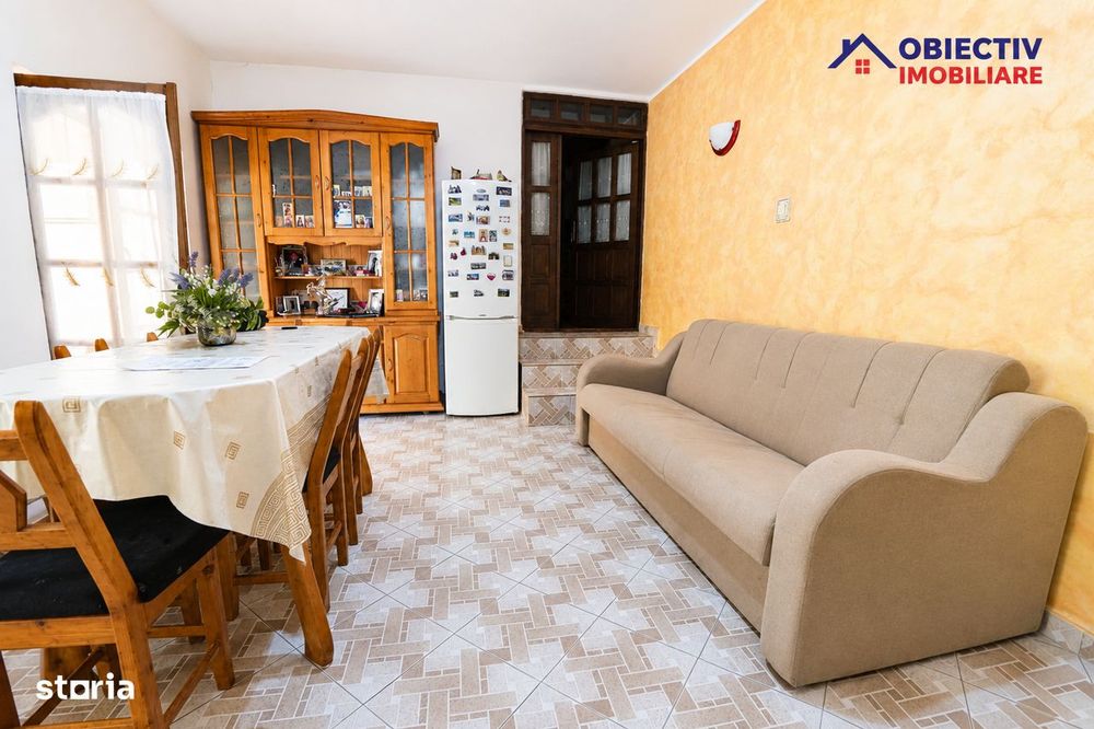 Casǎ Cu Teren 280 Mp Roznov - Chintinici
