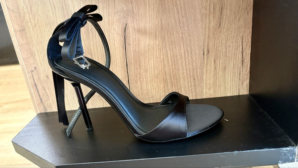 Zara токчета с панделка 37