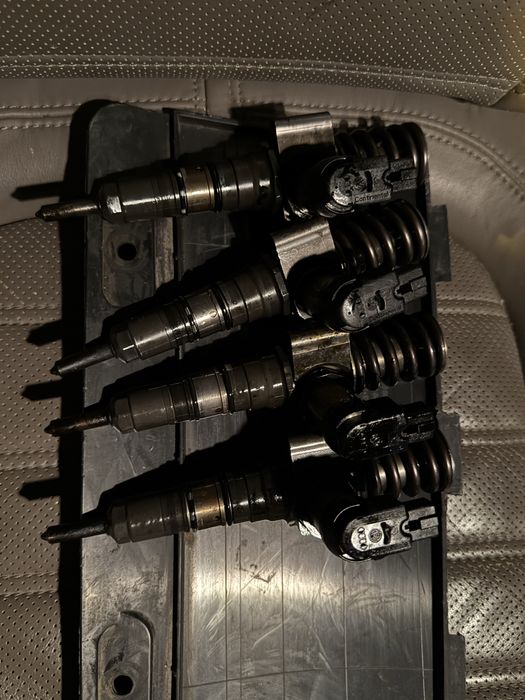 Vand injectoare passat b6 Bmr 170 cp! 073T/073S!