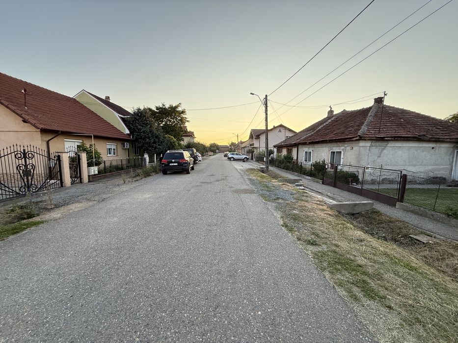 Ofer spre vanzare Teren intravilan 840 m2 ultracentral în Odoreu