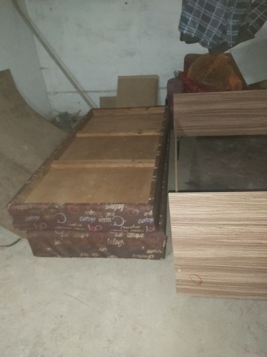 Продам кровати с матрасами
