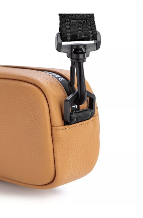 Новая. Стильная сумка кросс боди.