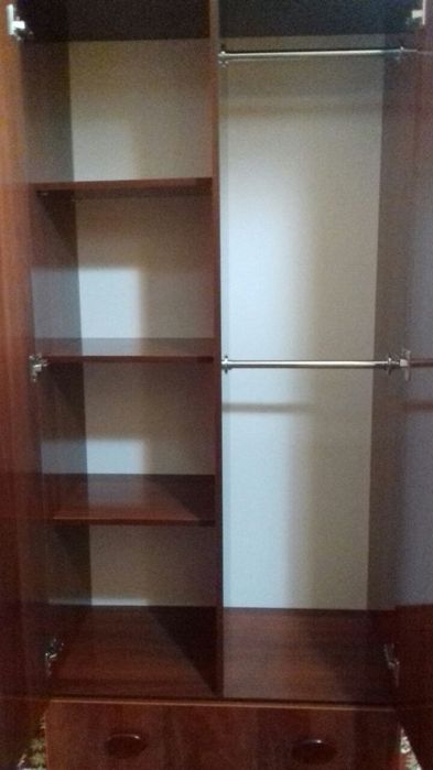 Mebel dubayniki shkaf kravat sotiladi