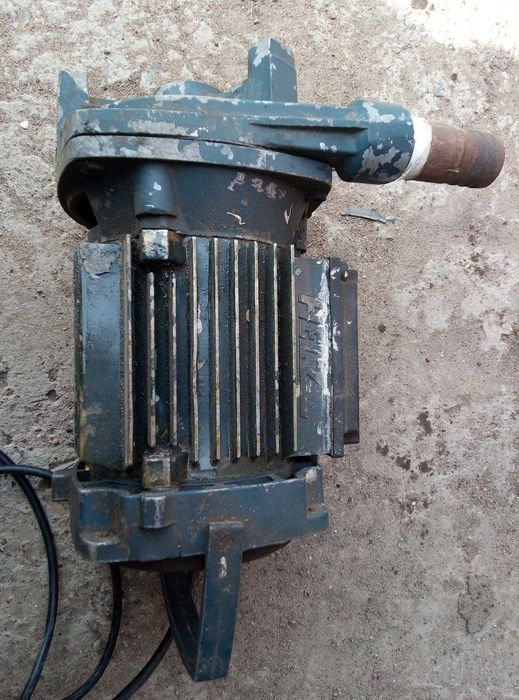 Водяной насос для колодца