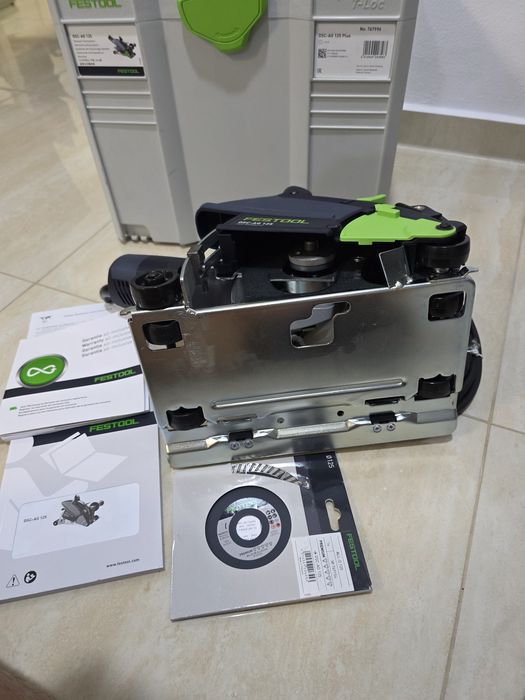 Sistem de tăiat cu diamant masina de canelat Festool DSC-AG 125