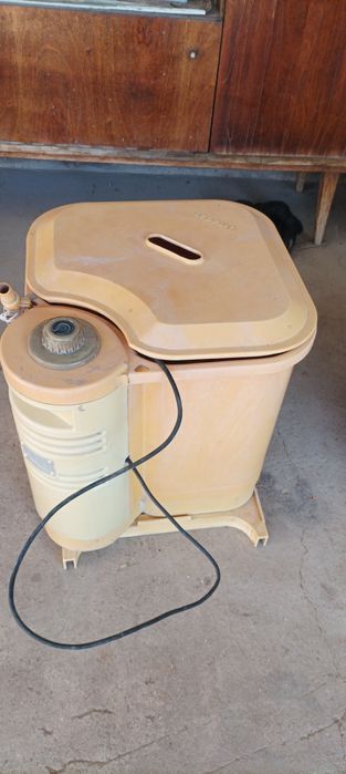 Стиральная машина б/у. Маркаси: Березка.