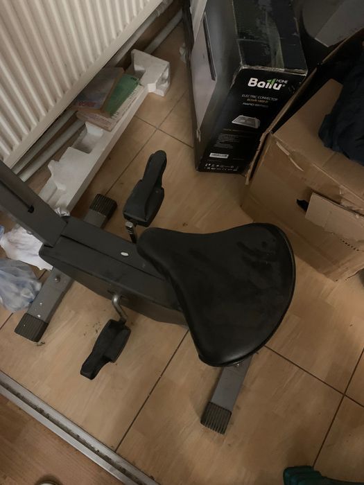 Vând bicicletă medicinală pentru sport.