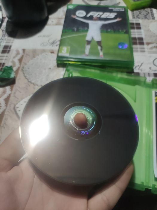 Продавам дискове за  Xbox one