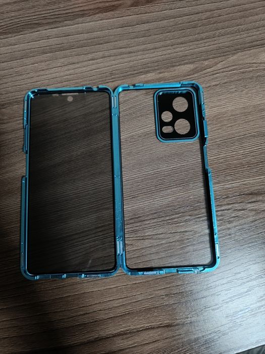 Продам чехол новый