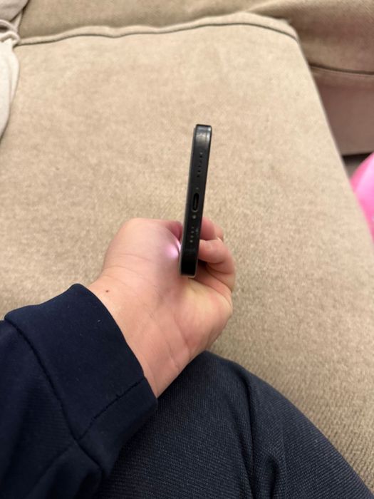 Продам 16 про макс