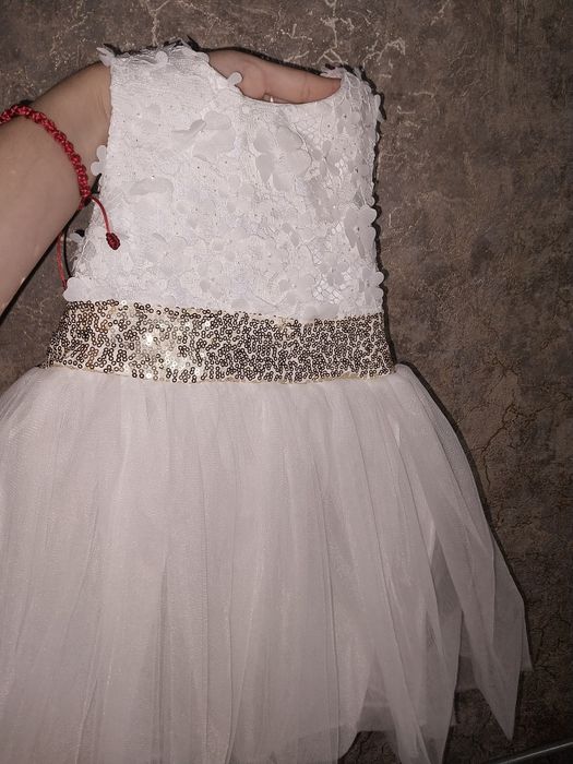 Продам нарядное платье!