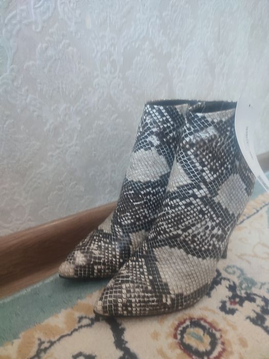 Продам новую обувь осень