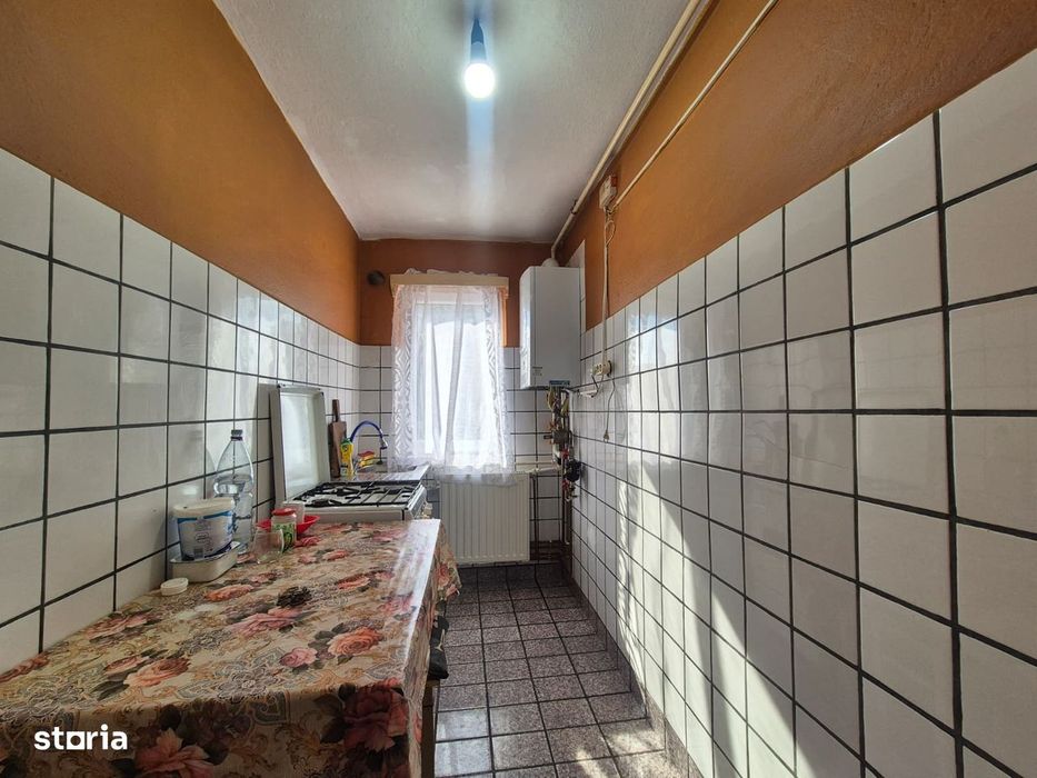De vânzare apartament 2 camere – zona 8 Mai, Târgu Jiu