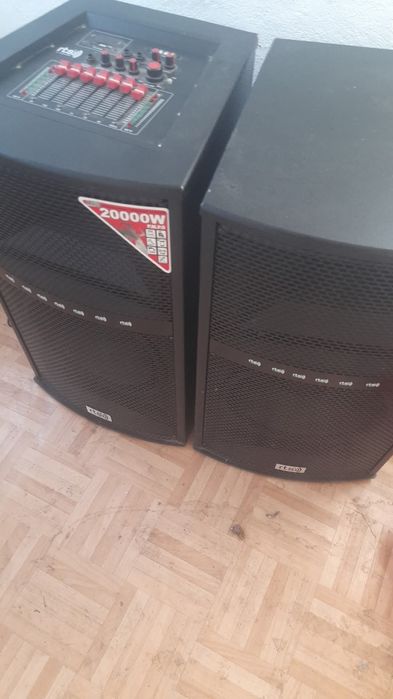 Vand boxe rts stare buna mai multe detali in privat