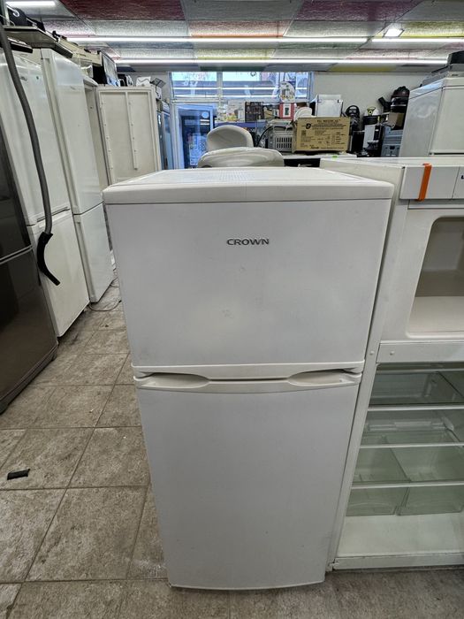 Хладилник crown