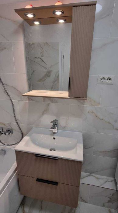 3 camere metrou Dristor, renovat