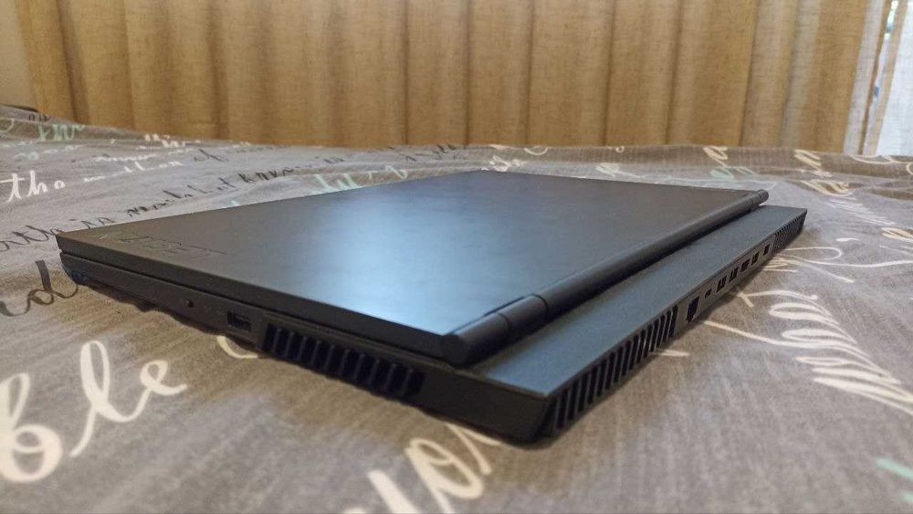 Лаптоп Lenovo Legion 5 15ACH6H