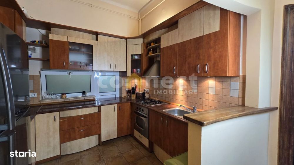 Apartament cu 3 camere si boxa la demisol, in zona centrala I Sora