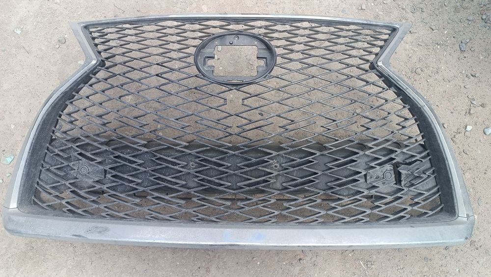 Решетка радиатора lexus rx 350