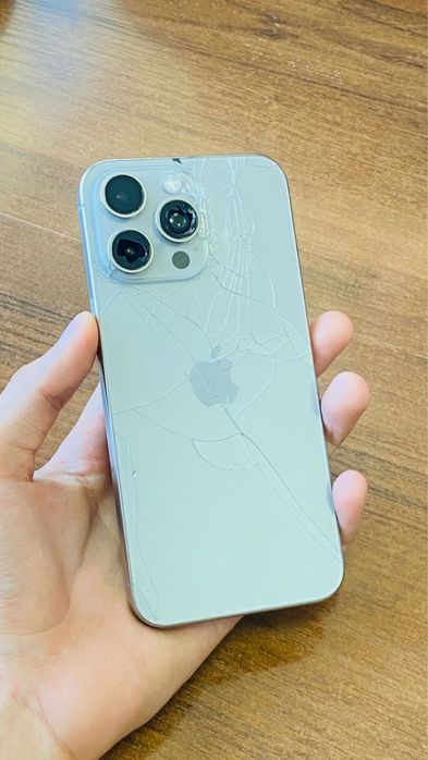 Обменяю Iphone 15 pro max на модель ниже