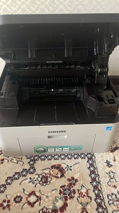 Самсунг принтер сатылады,устин сканер қызметін атқарады.