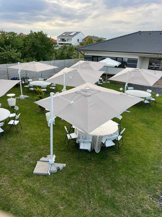 Inchiriez masa dreptunghiulară cu scaune