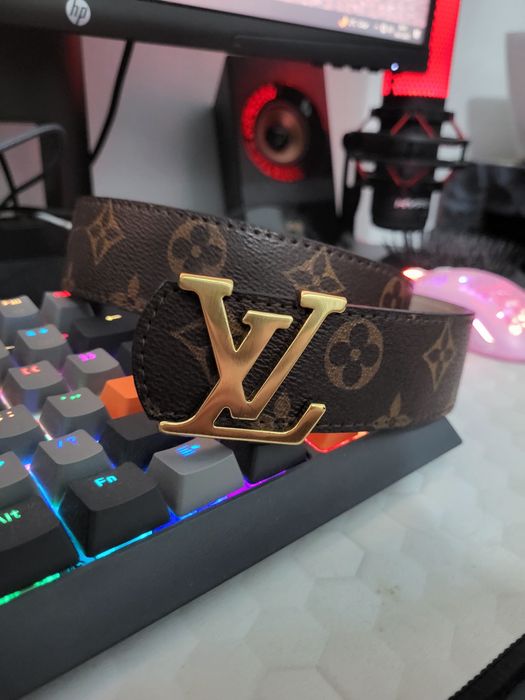 Jordan 4 + LV Belt