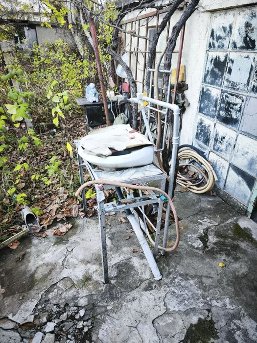 Продава се Къща в Силистра, Юг - 608 кв.м за 13 €/кв.м - Снимка #16