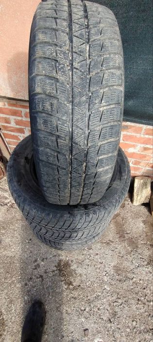Продавам Гуми 17 цола