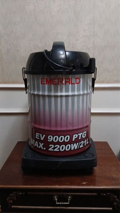 Пылесос Emerald EV 9000 PTG