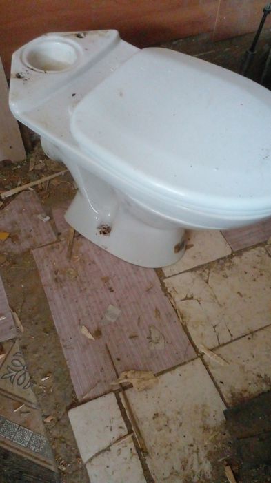 Унитаз бу без бочка чистый 5000 тн