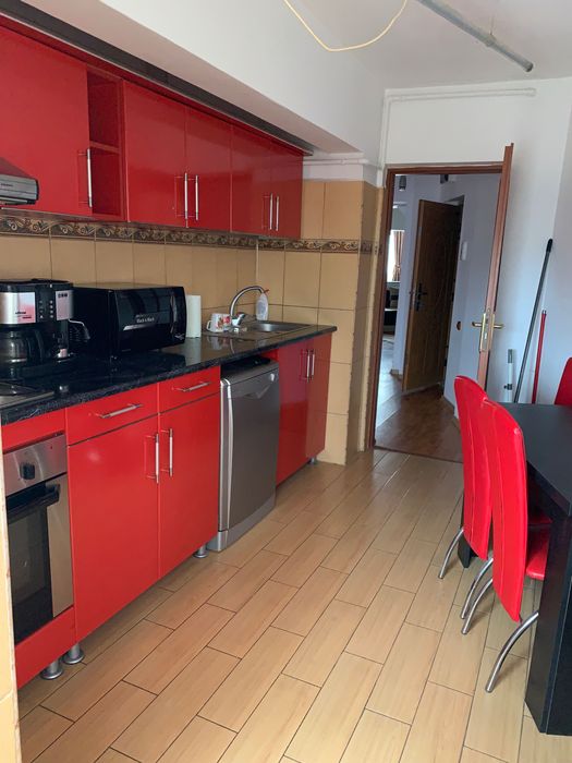 De vanzare Apartament 2 camere – Zonă centrală – Lift nou – Etaj 4/7