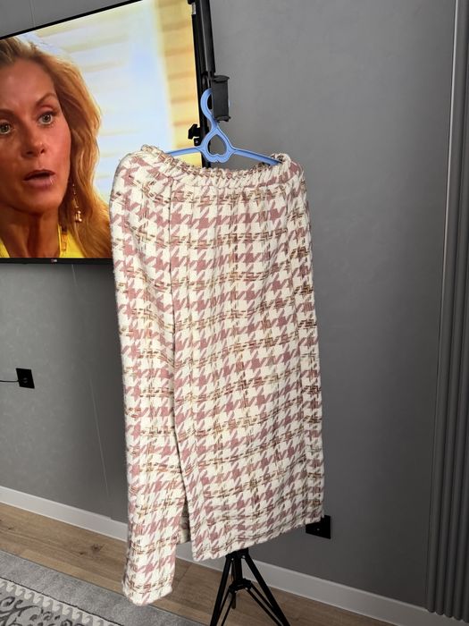 Красивый твидовый пиджак